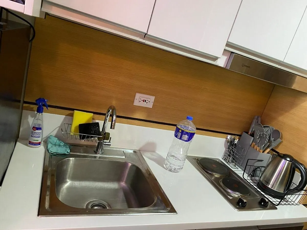 Apartment Makati Ayala Luxury Stylish Uncle Sam Condo Gym Swim Park 300 Mb 2641 Manila